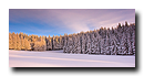 Coucher de soleil sur la Forêt Noire en Allemagne. Panoramique