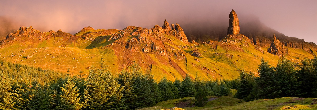 Aurore sur le Old Man of Storr
