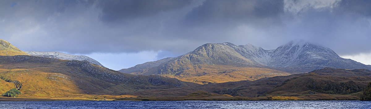 Montagne depuis le Loch Stack